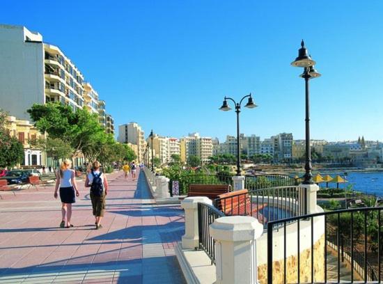 Modern Apartment In The Best Area Of Sliema Exterior photo
